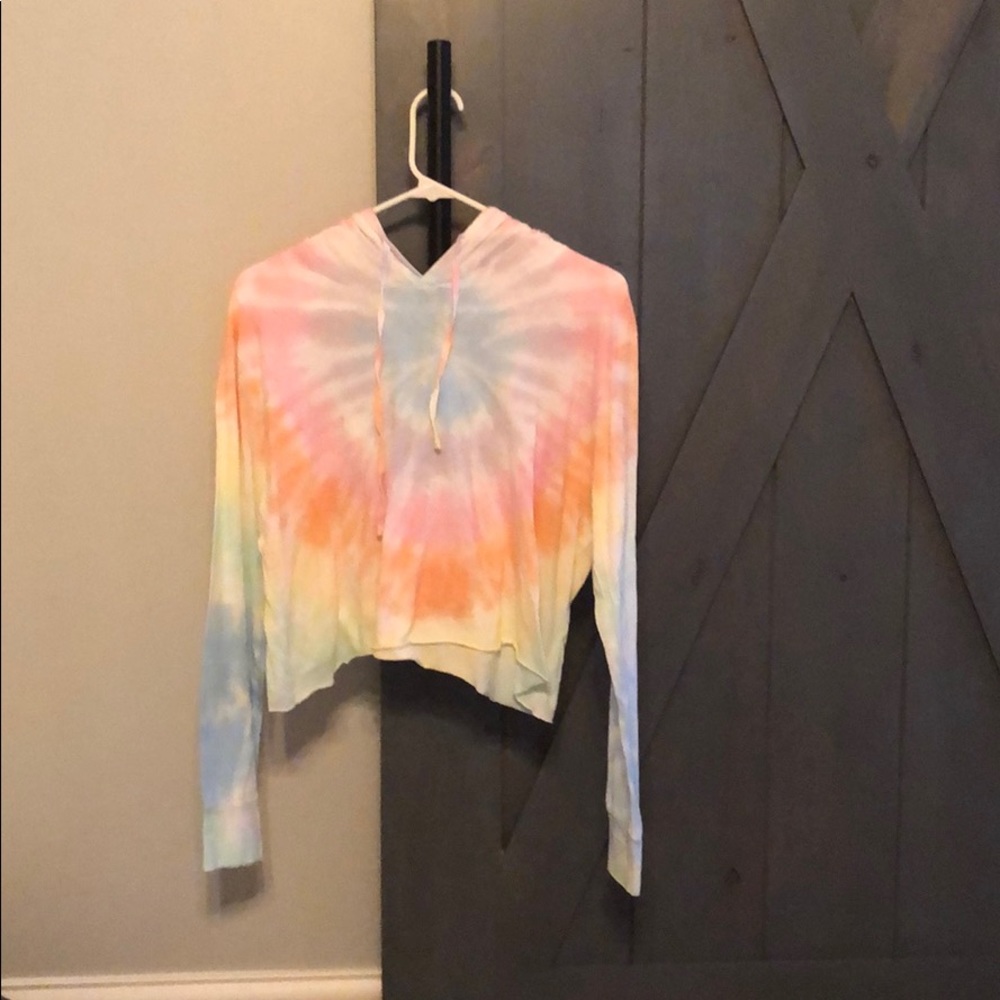 Woman’s tie-dye loose/light weight sweatshirt